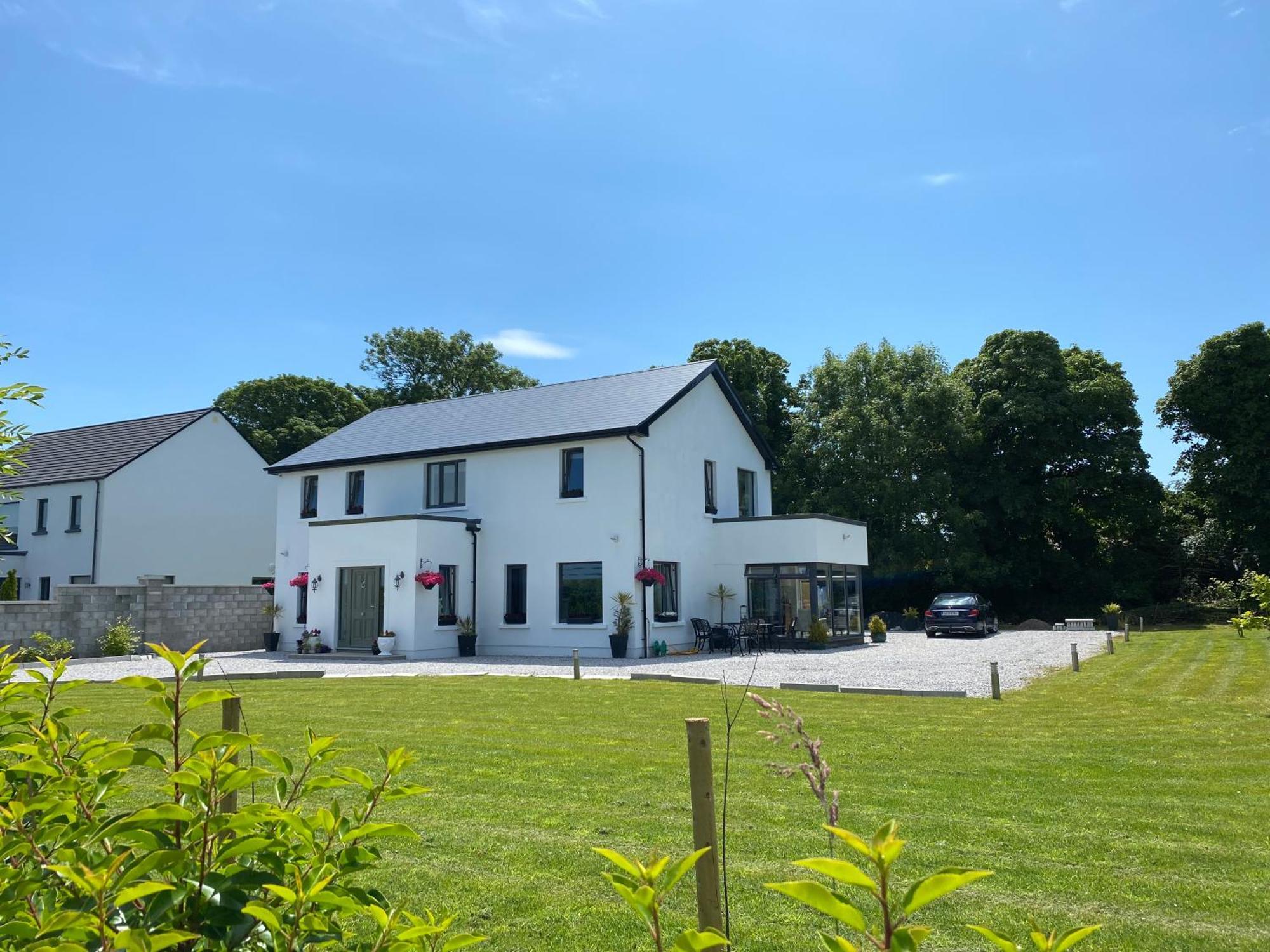 Ashlee Lodge, Shanagarry P25K6R6 Near Ballymaloe House & Garryvoe Hotel ภายนอก รูปภาพ